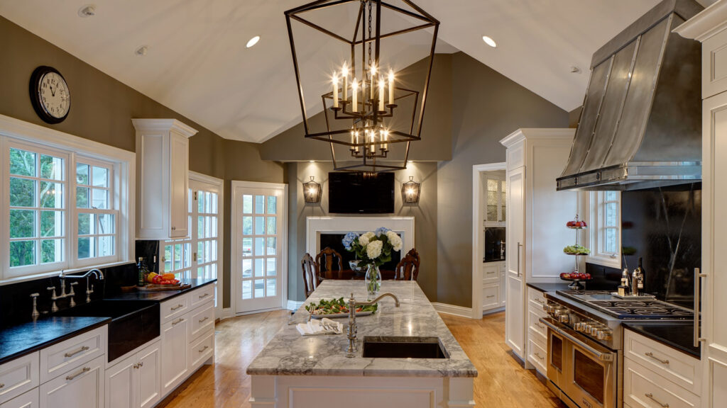 Grand Gathering Space - Barrington Hills - Drury Design