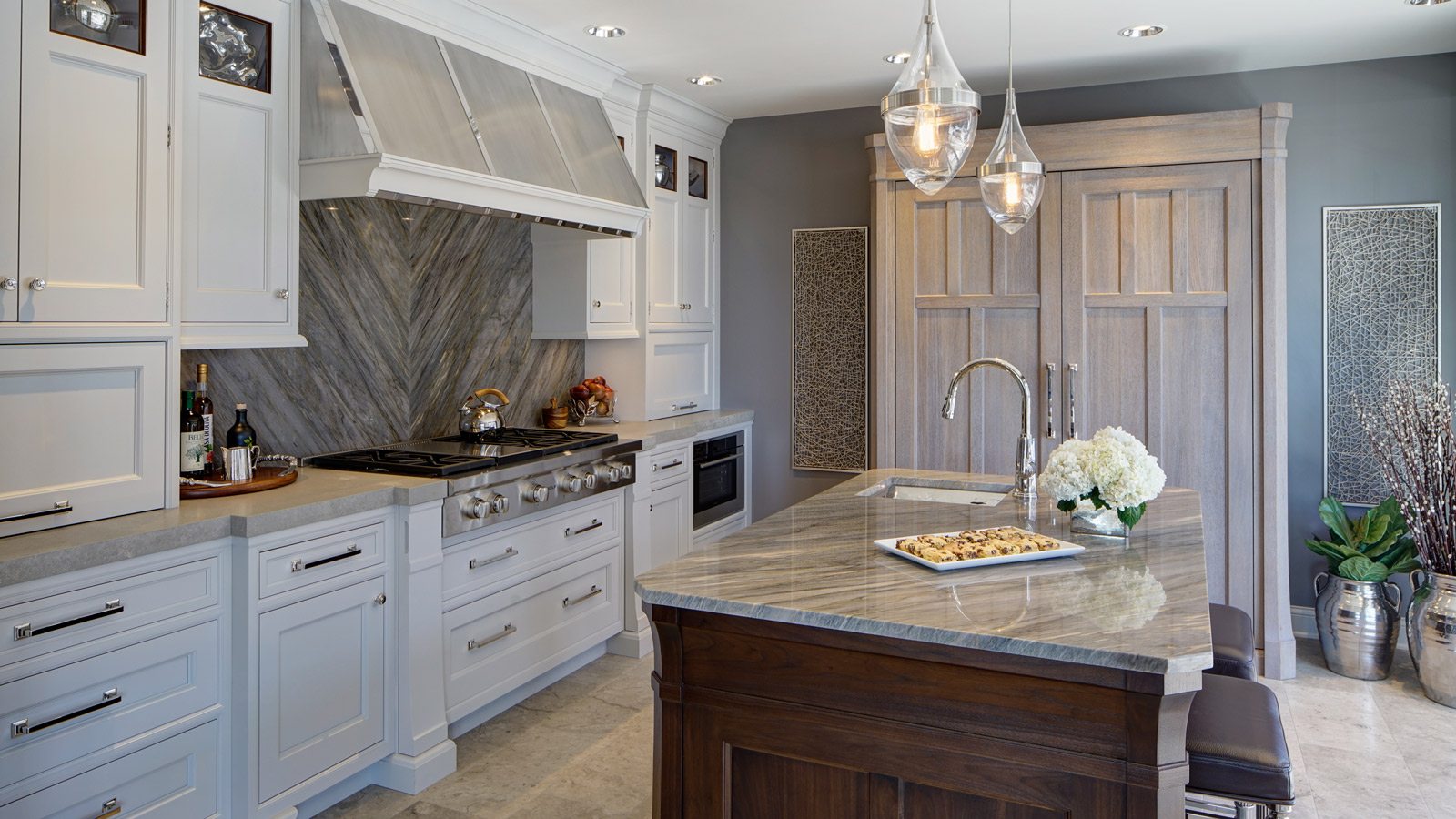 rutt transitional kitchen design by Drury Design
