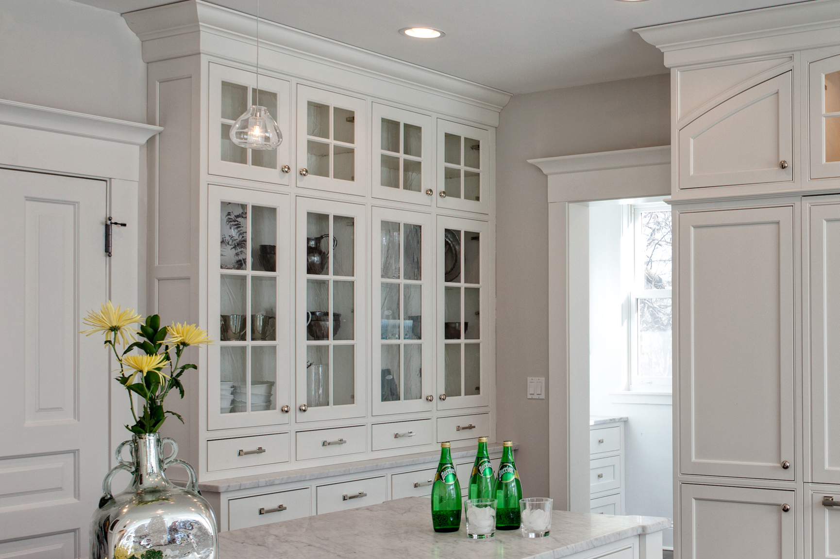 5 Reasons to Go for a Customized Kitchen Cabinet - IKONNI