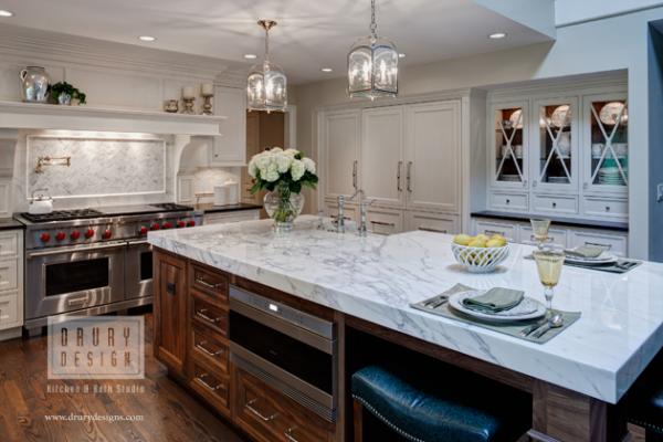 Timeless White Kitchen Design 