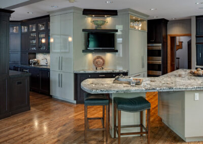 Award-Winning Glen Ellyn Kitchen in Transition