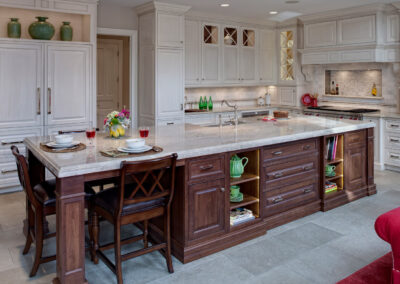 Classic Traditional Burr Ridge Kitchen Design