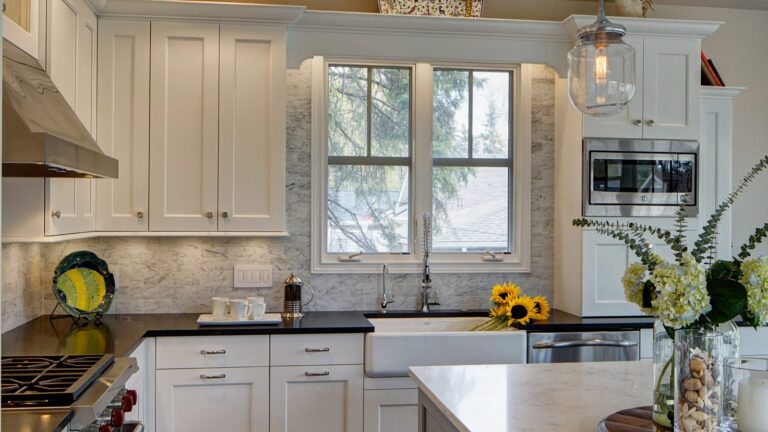 Classically Inspired Traditional Kitchen Design - Lombard ...
