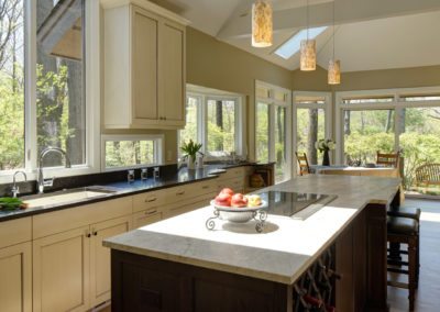 Long on Looks Traditional Kitchen Design – Wheaton