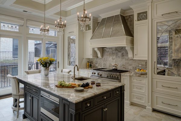 Chicago Renovation Project Revives Gold Coast Brownstone
