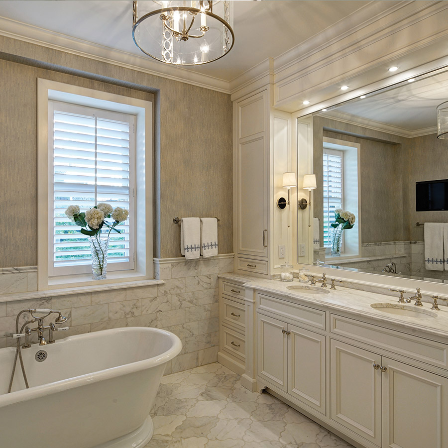 Traditional Master Bathroom