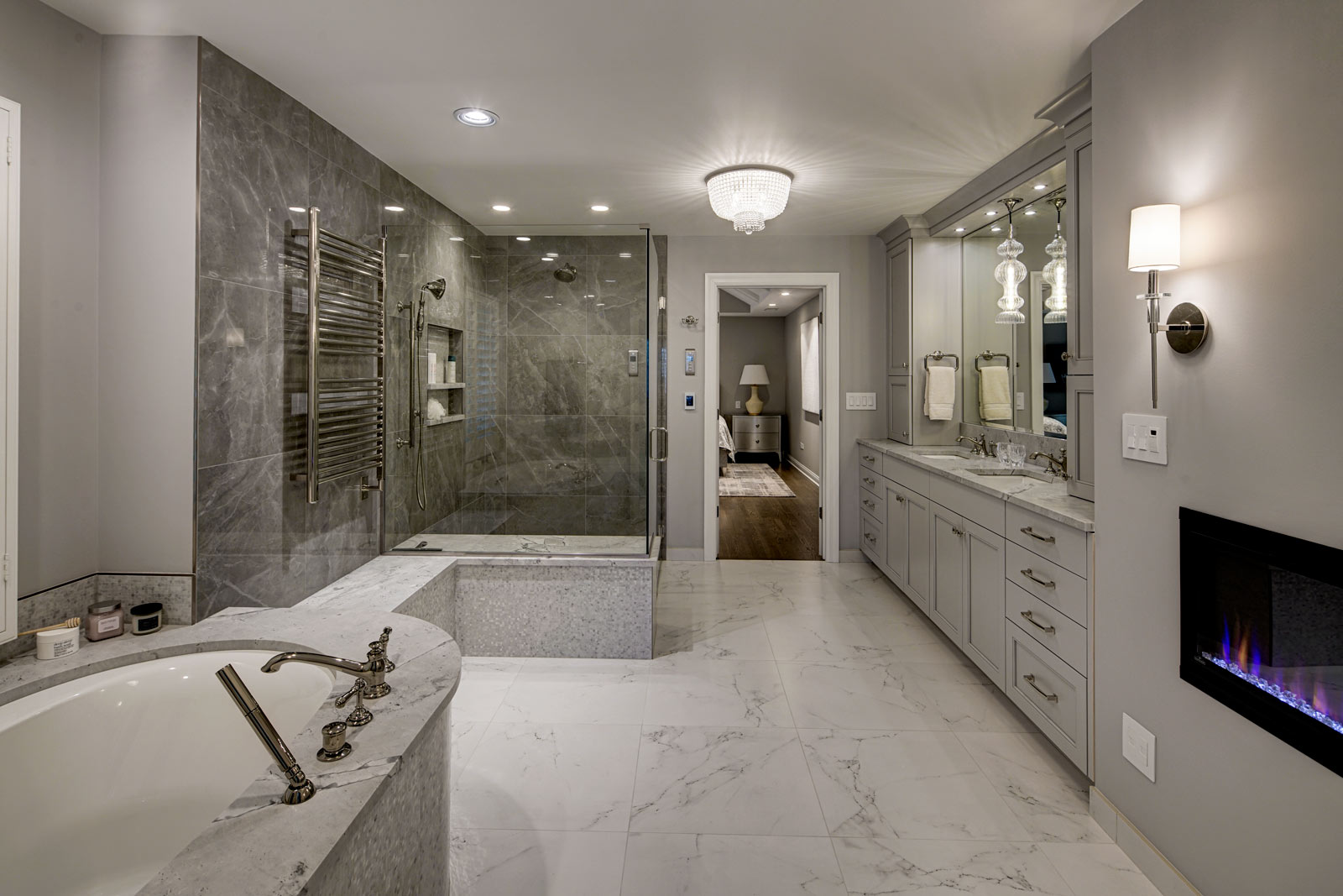 Spacious-master-bath-1