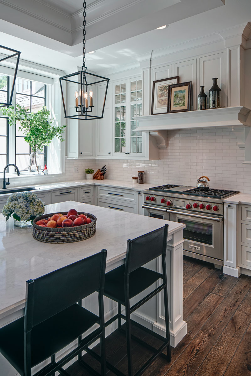 Luxe and Transitional Grand Kitchen