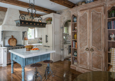 Charming French Country Kitchen – Hinsdale, IL