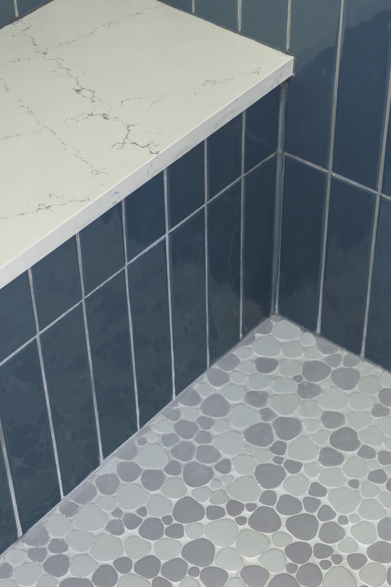 Chicago_Bold+Balanced-Primary-Bathroom-Remodel_Shower_Bench_Drury-Design_Copyright-2025