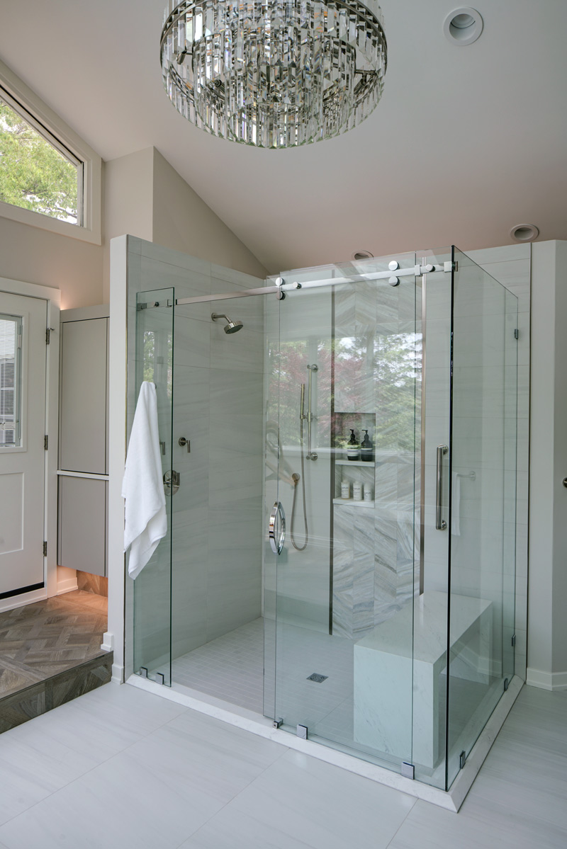 Modern_Architectural_Rebirth_Drury-Design-Copyright_Chicago_White-contemporary-shower-2
