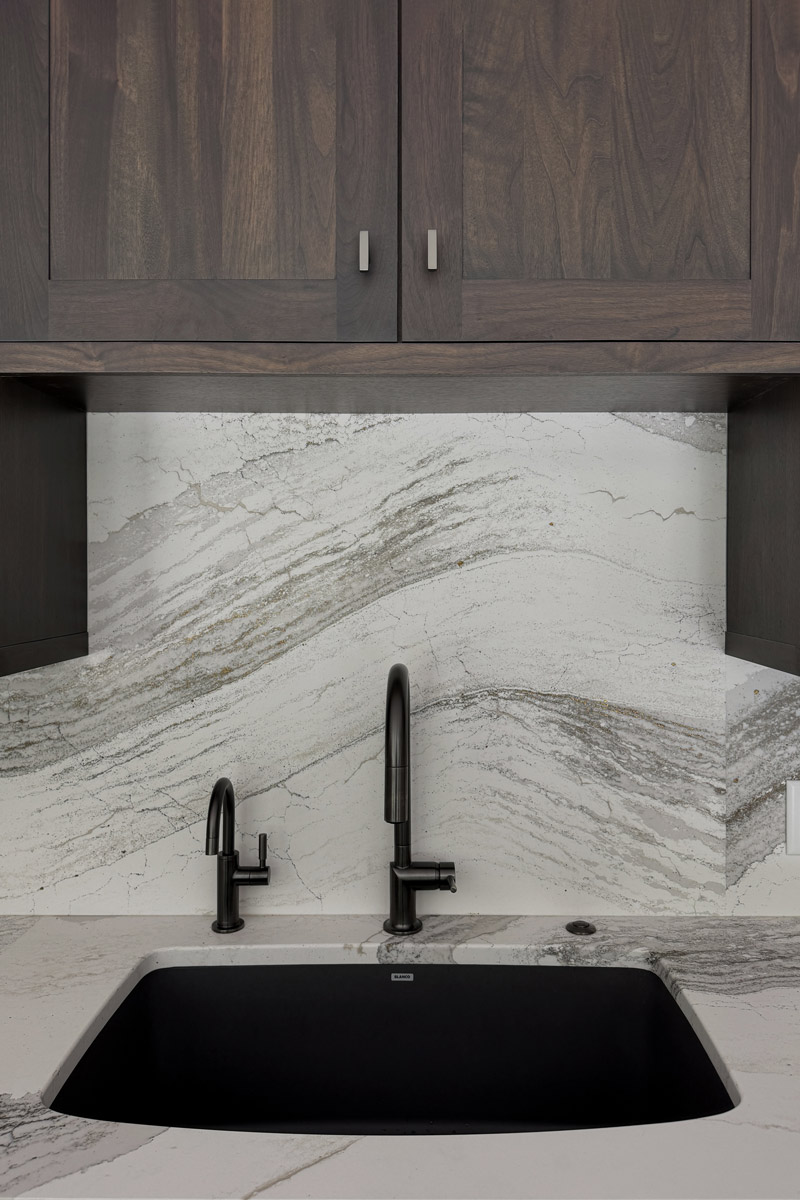 Family-Centered-Kitchen_Barrington-Hills_Drury-Design_Cabinet-Backsplash_Sink_Detail_Copyright-2025