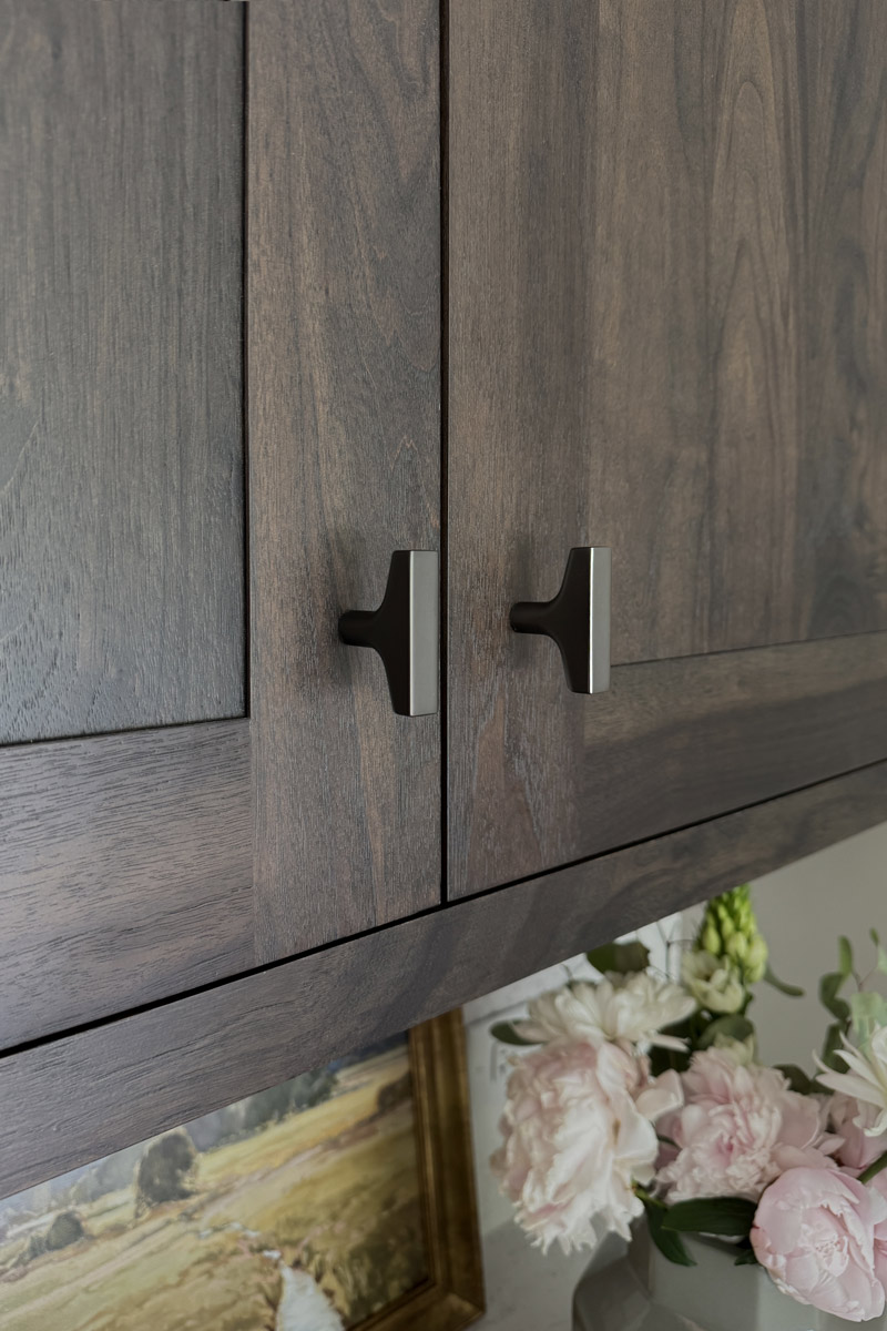 Family-Centered-Kitchen_Barrington-Hills_Drury-Design_Cabinet-Detail_2_Copyright-2025
