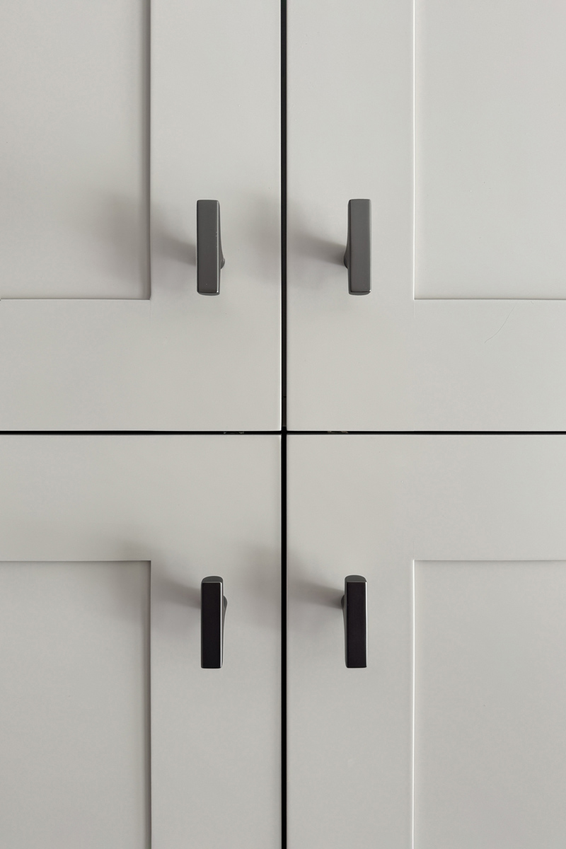 Family-Centered-Kitchen_Barrington-Hills_Drury-Design_Cabinet-Detail_Copyright-2025