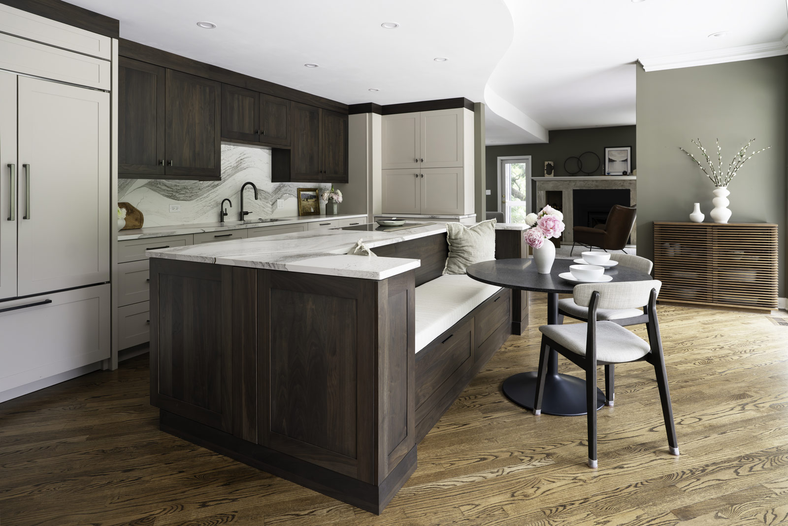 Family-Centered-Kitchen_Barrington-Hills_Drury-Design_Chicago_Island-with-Seating-Table_Left-Side-2_Copyright-2025