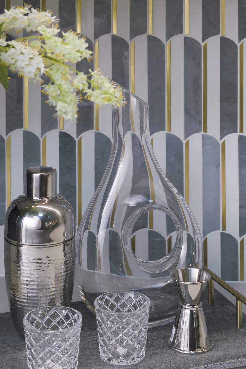 Modern-Warm-Kitchen-Remodel_Bar_wallpaper_Drury-Design-Chicago_Copyright-2025
