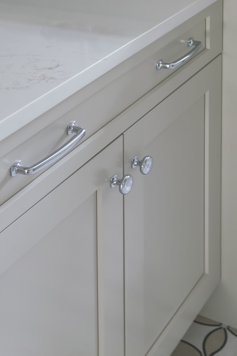 Transitional-Elegance_Laundry-Room-cabinetry-Drury-Design-Chicago_Copyright-2025