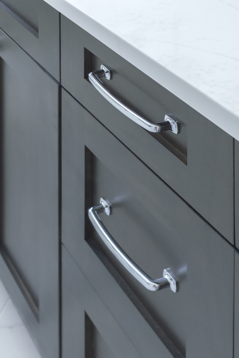 Transitional-Elegance_Primary-cabinetry-Drury-Design-Chicago_Copyright-2025
