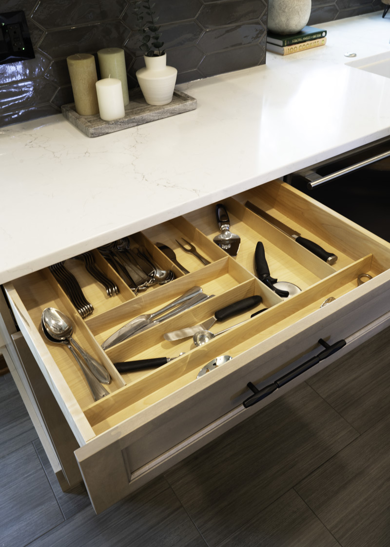 Warm-Transitional-Kitchen_Silverware-Drawer_Chicago_Copyright-2025_Drury-Design