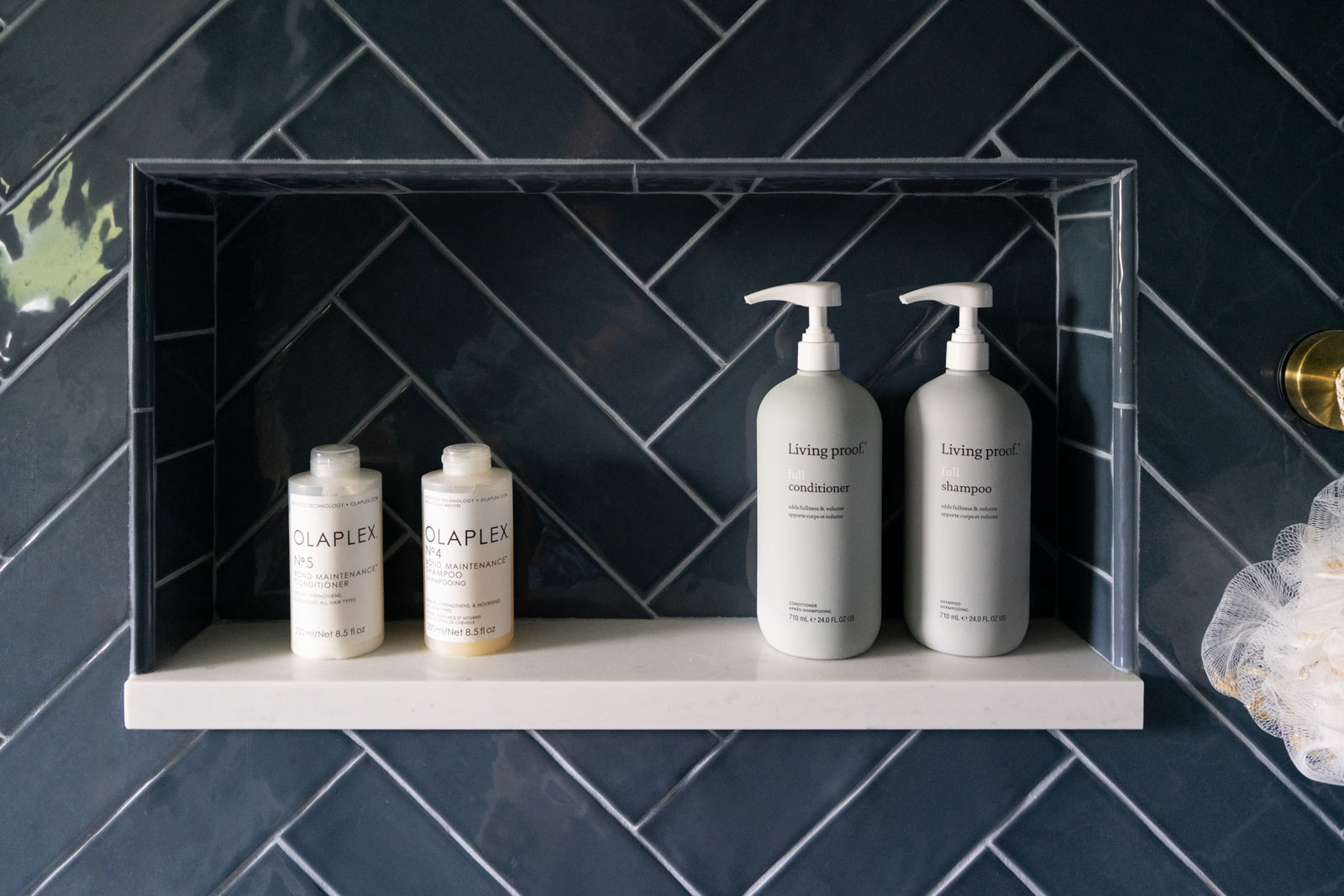 Classic-Meets-Modern-Primary-Bath-Remodel_Copyright-2025_Drury-Design_Chicago_niche-tile