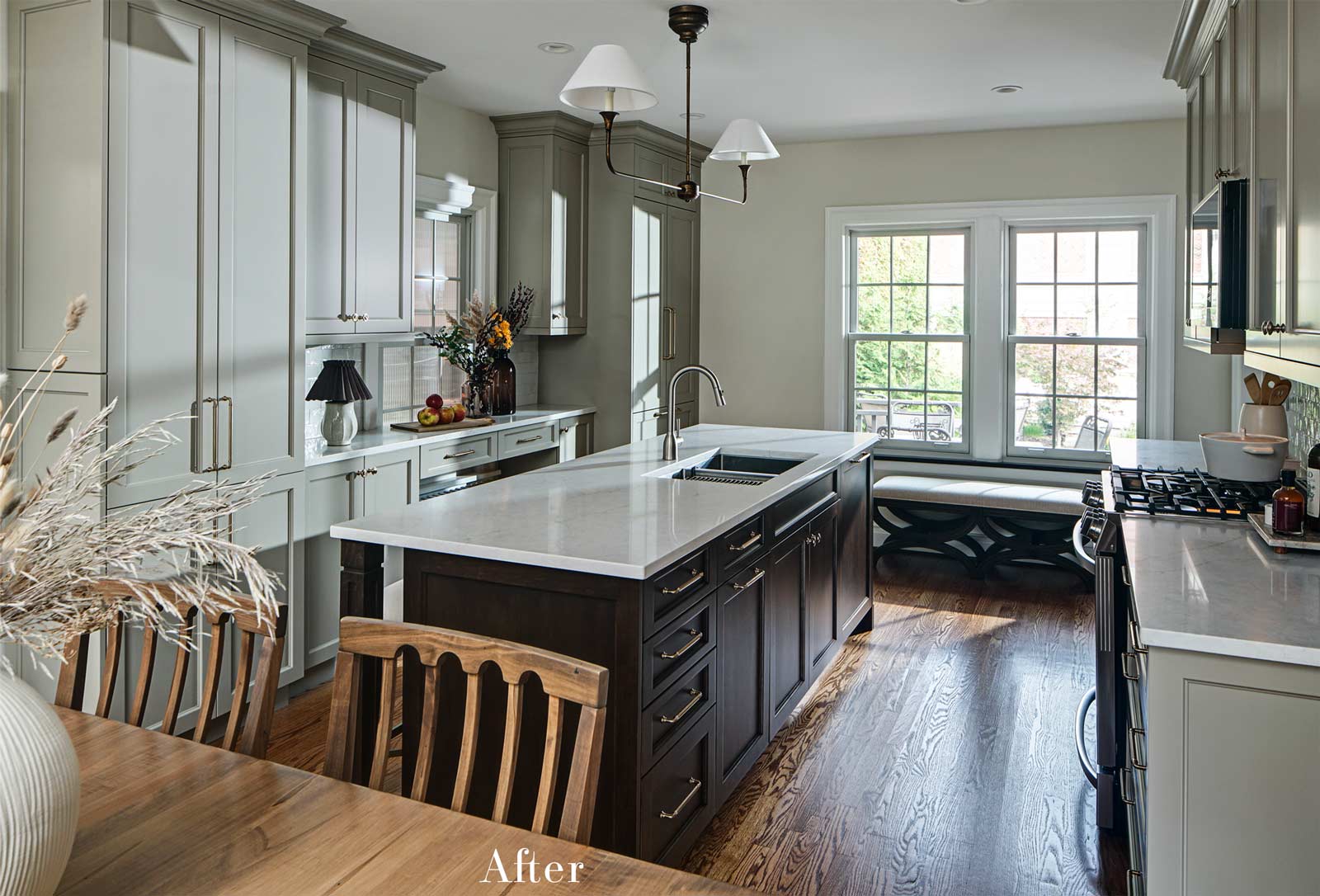 Classic-Revival_Chicago_1920s-Home-Kitchen_Drury-Design_Copyright-2025_4-AFTER