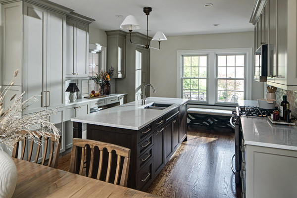 Classic Revival – Glen Ellyn, IL