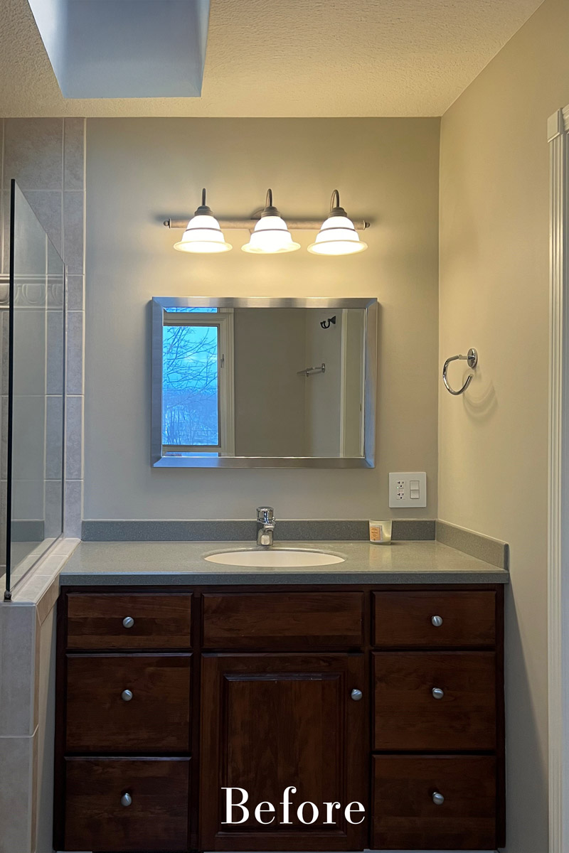 Mid-Century-Modern-Primary-Bath_Copyright-2025_City-Design-Iowa-2-BEFORE