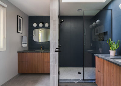 Mid-Century Modern Duo: A Bathroom Designed for Two – Des Moines, IA
