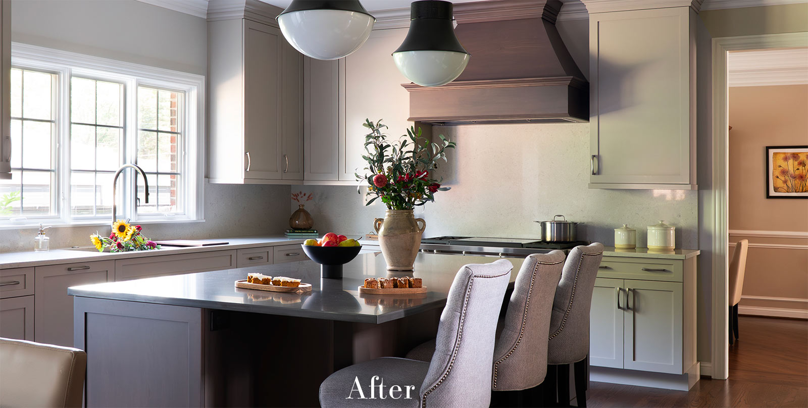 Transitional-Kitchen-with-Wet-Bar-and-Powder-Room-Refresh_Drury-Design_Copyright-2026_1_AFTER