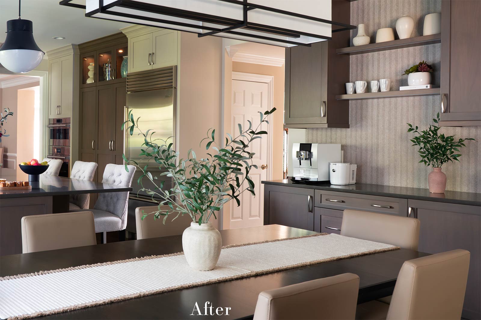 Transitional-Kitchen-with-Wet-Bar-and-Powder-Room-Refresh_Drury-Design_Copyright-2026_3_AFTER